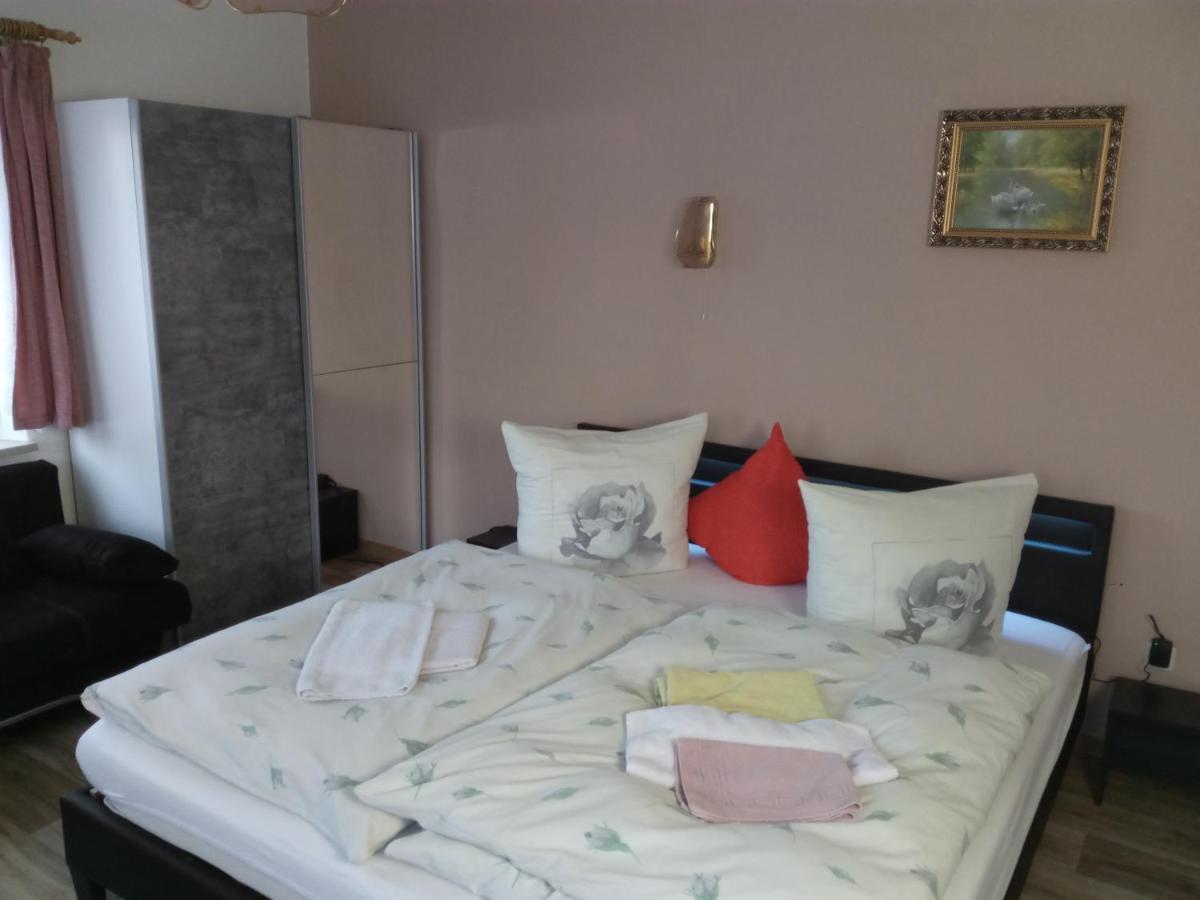 Am Muehlteich Hotel Taltitz Ngoại thất bức ảnh